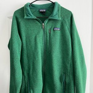 Men’s Green Patagonia fleece jacket